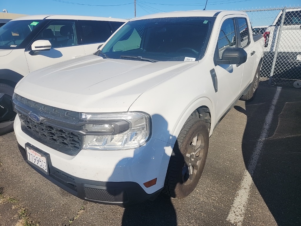 2022 Ford Maverick XLT photo 2