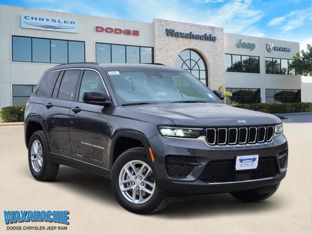 2025 Jeep Grand Cherokee Laredo's photo