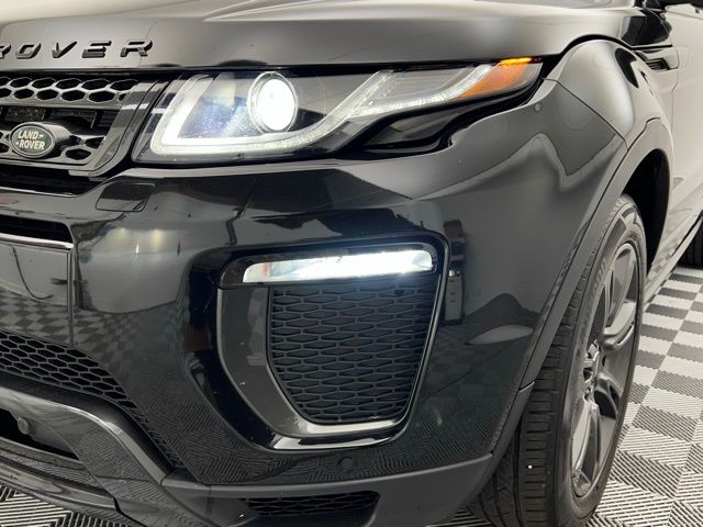 2019 Land Rover Range Rover Evoque SE Premium photo 3