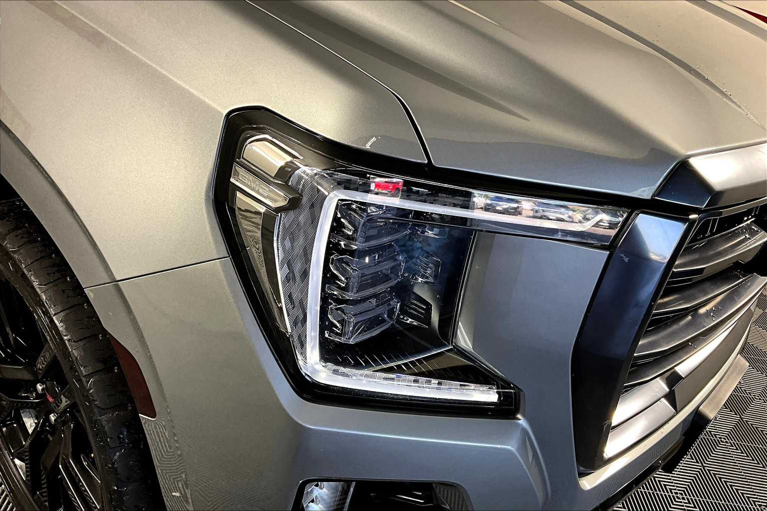 2024 Gmc Yukon XL AT4 photo 25