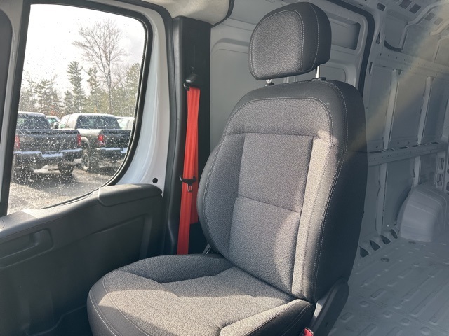 2025 Ram ProMaster 2500 photo 4