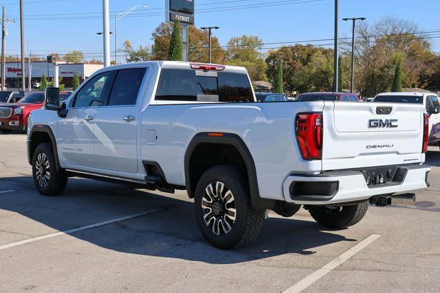 2026 Gmc Sierra 3500 HD Denali Ultimate photo 3