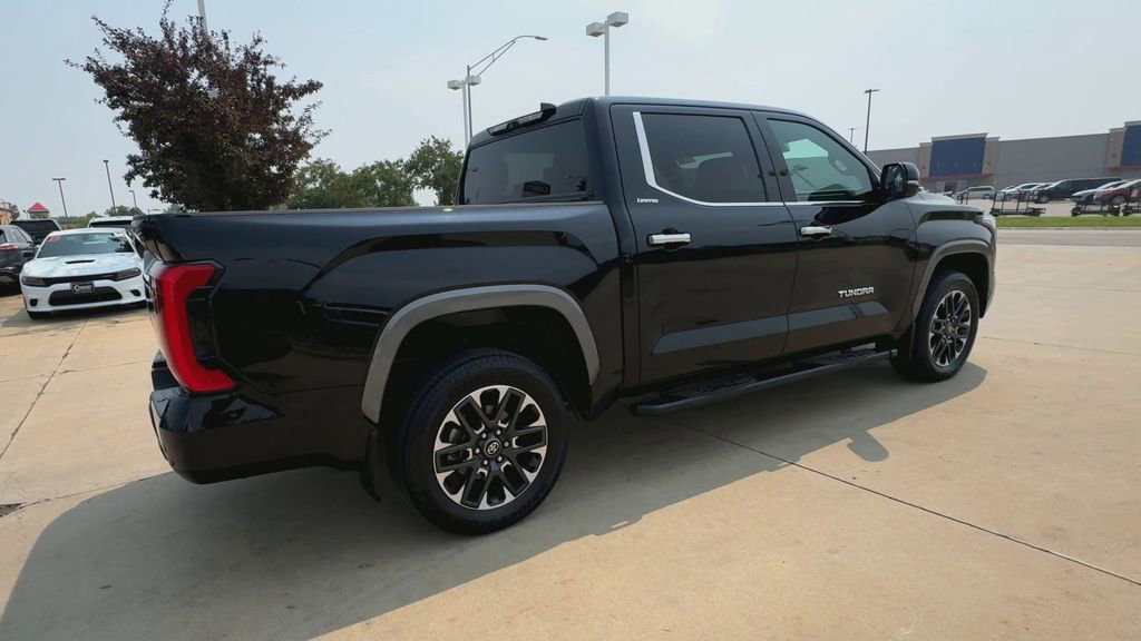 2025 Toyota Tundra Limited photo 8