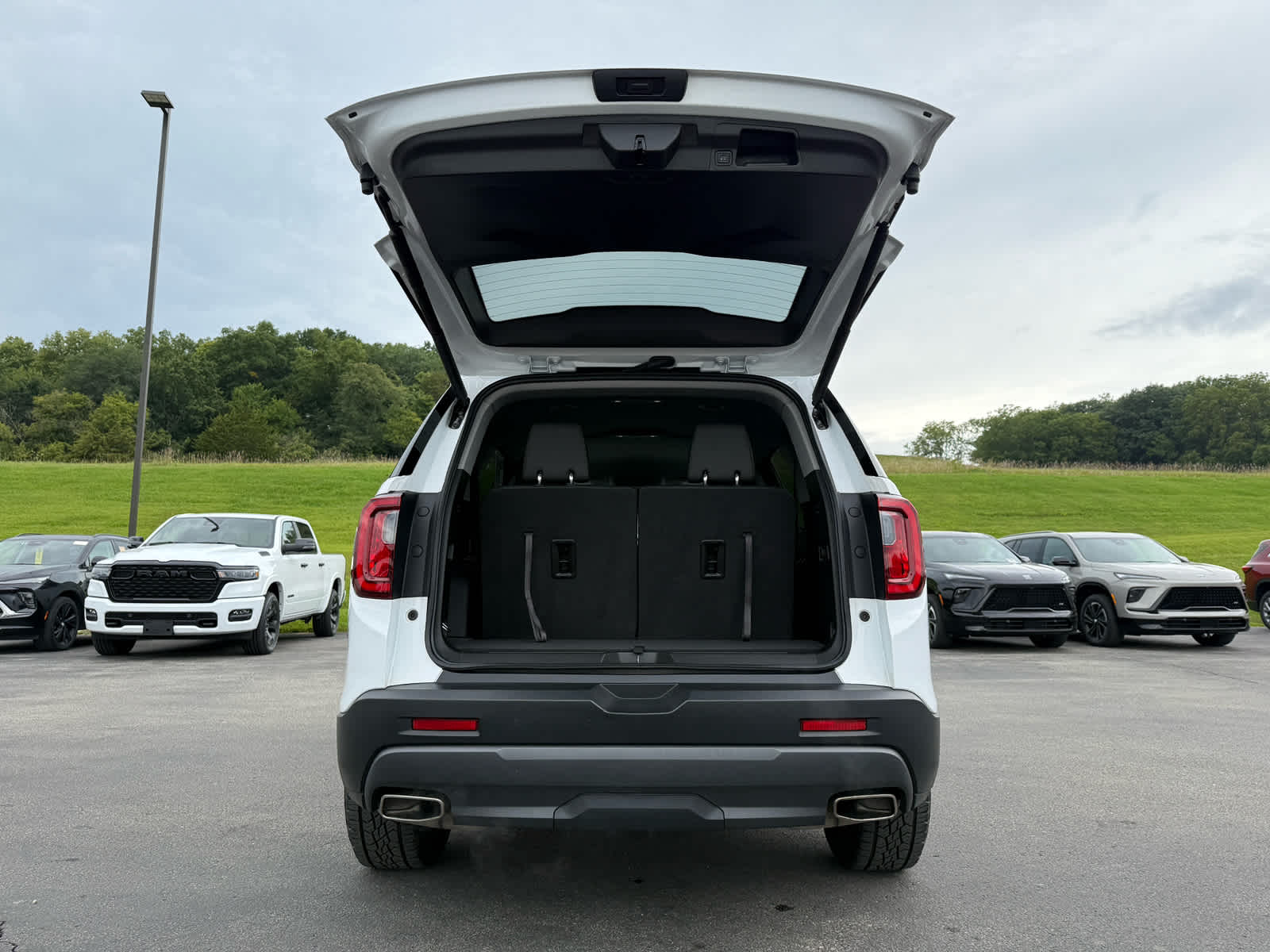 2023 Gmc Acadia AT4 photo 23