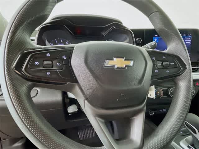 2024 Chevrolet Trax LS photo 12
