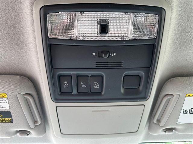 2018 Toyota 4Runner SR5 photo 18