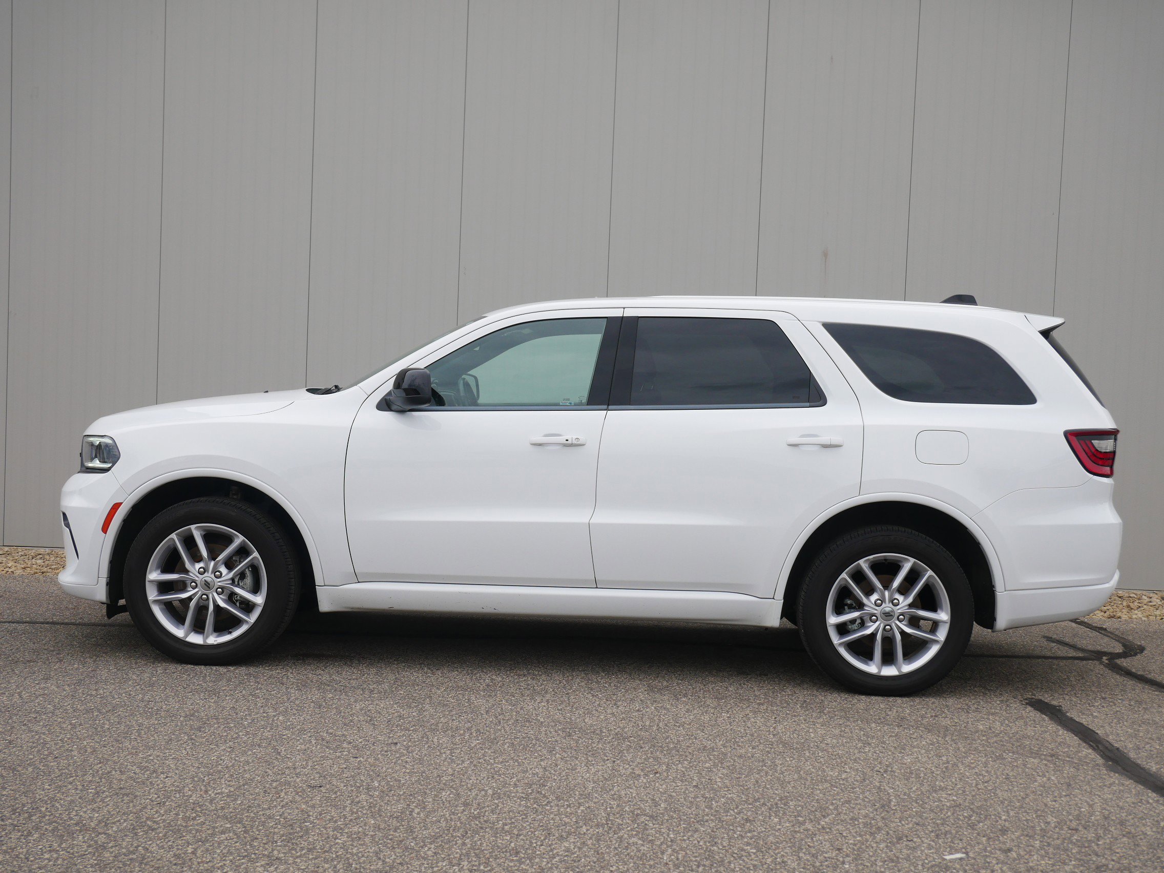 2023 Dodge Durango GT photo 2