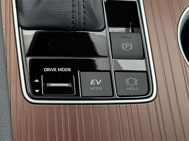 2024 Toyota Sienna XLE photo 18