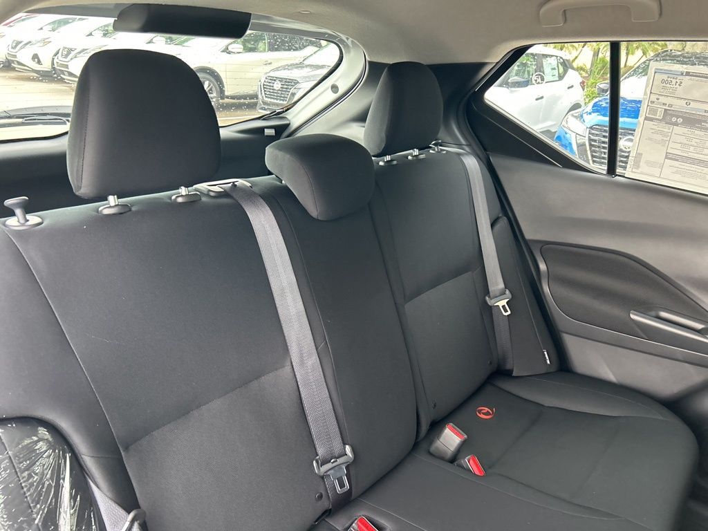 2024 Nissan Kicks S photo 36