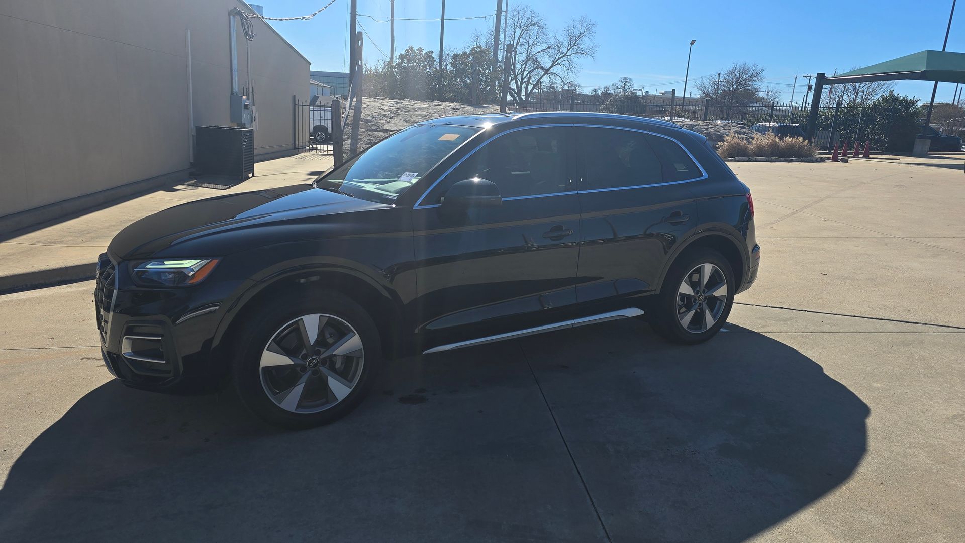 2022 Audi Q5 Premium Plus's photo