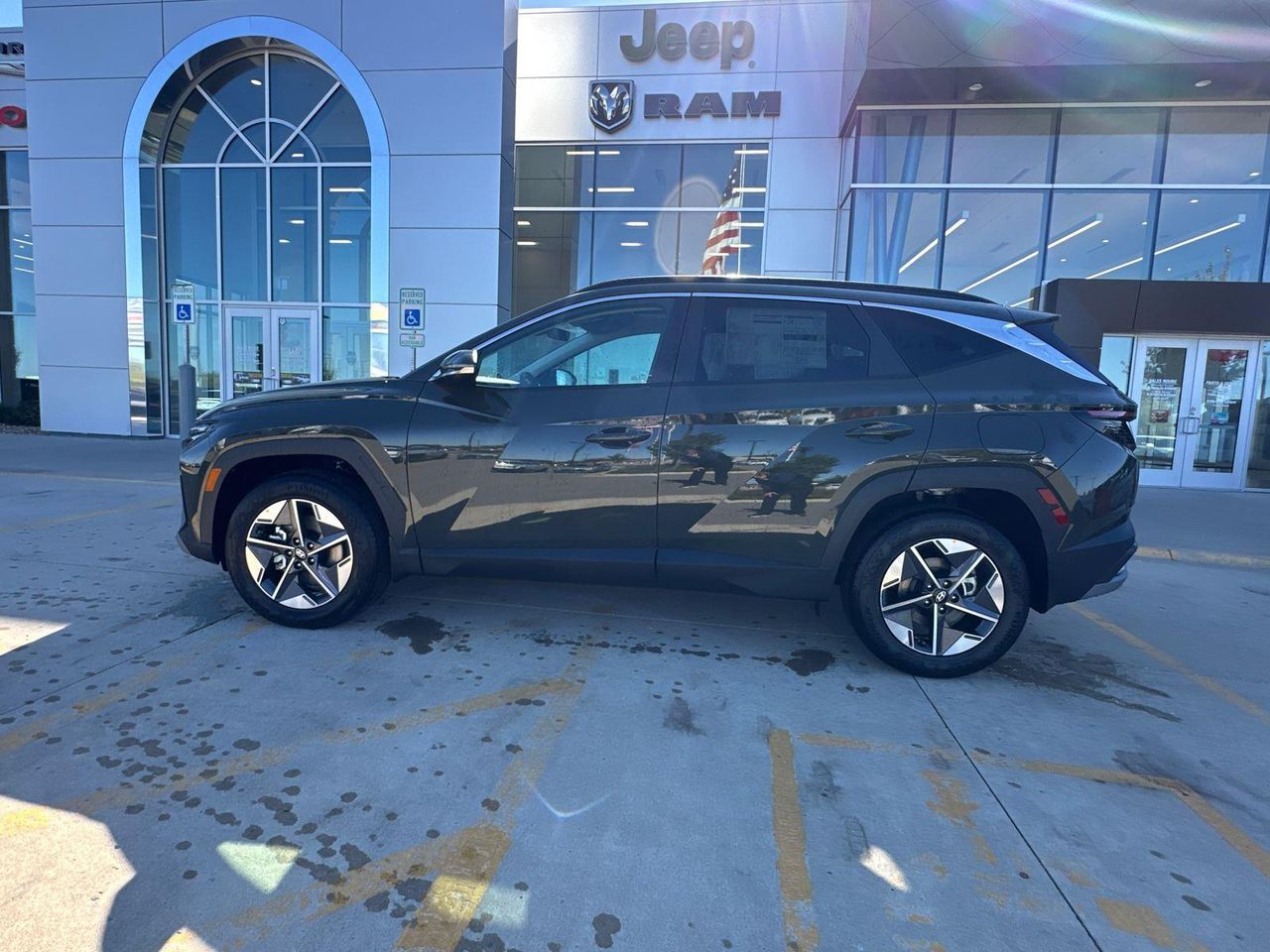 2026 Hyundai Tucson SEL Convenience photo 2