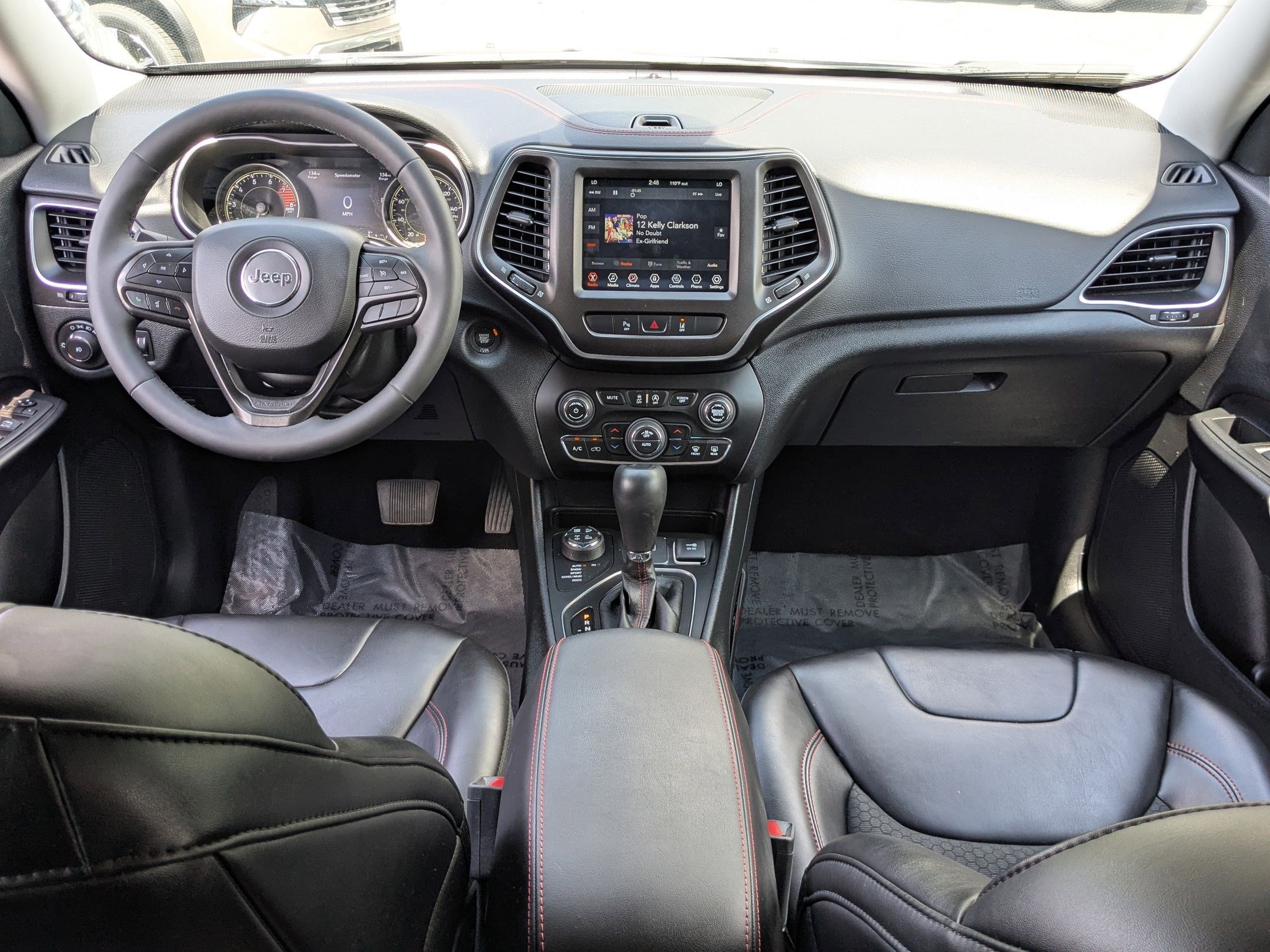 2022 Jeep Cherokee Trailhawk photo 25