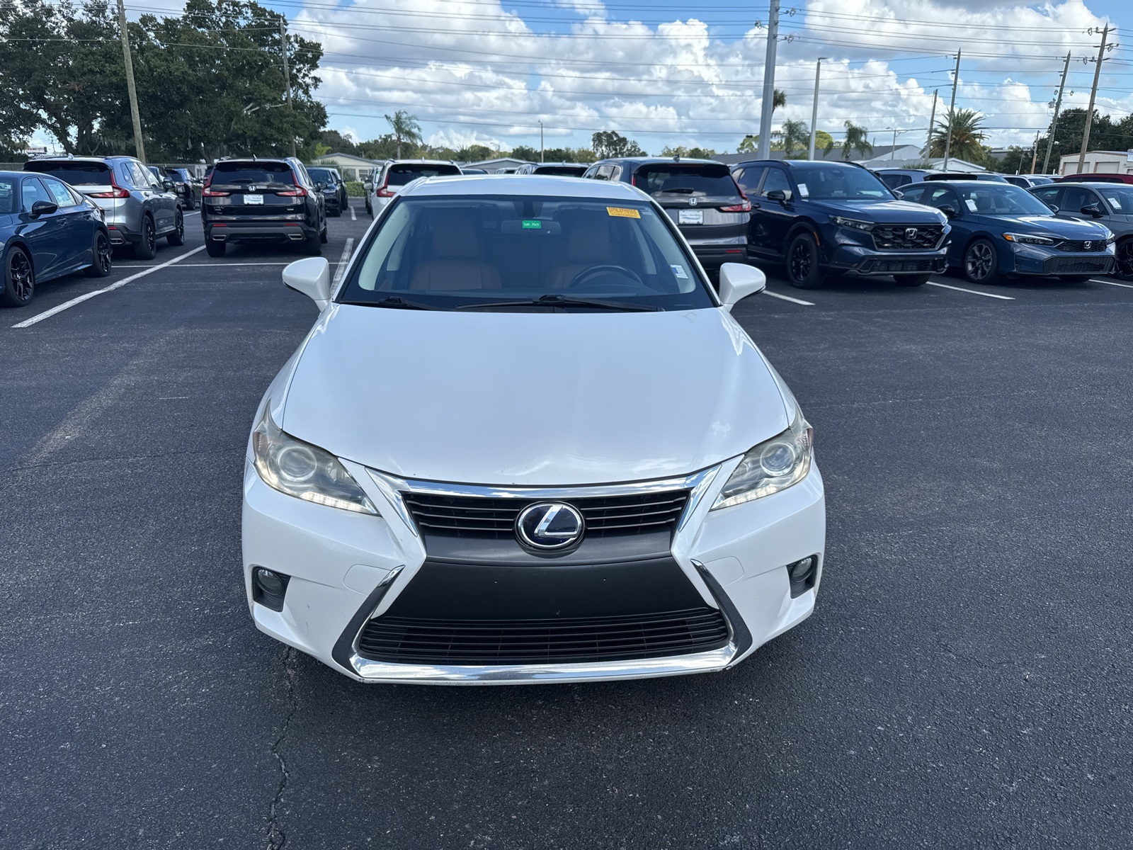 2016 Lexus CT 200h photo 2