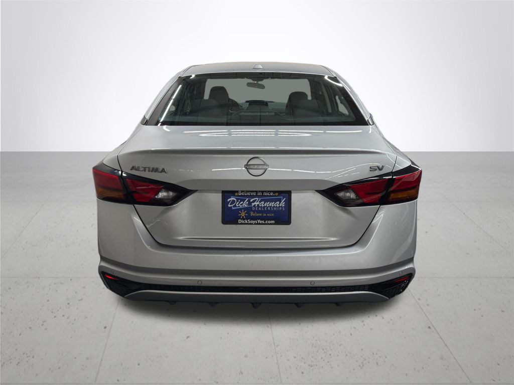 2024 Nissan Altima 2.5 SV photo 4