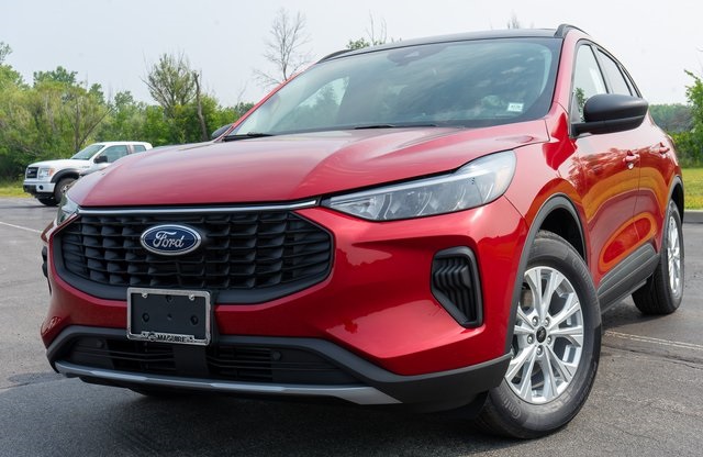 2025 Ford Escape Active's photo