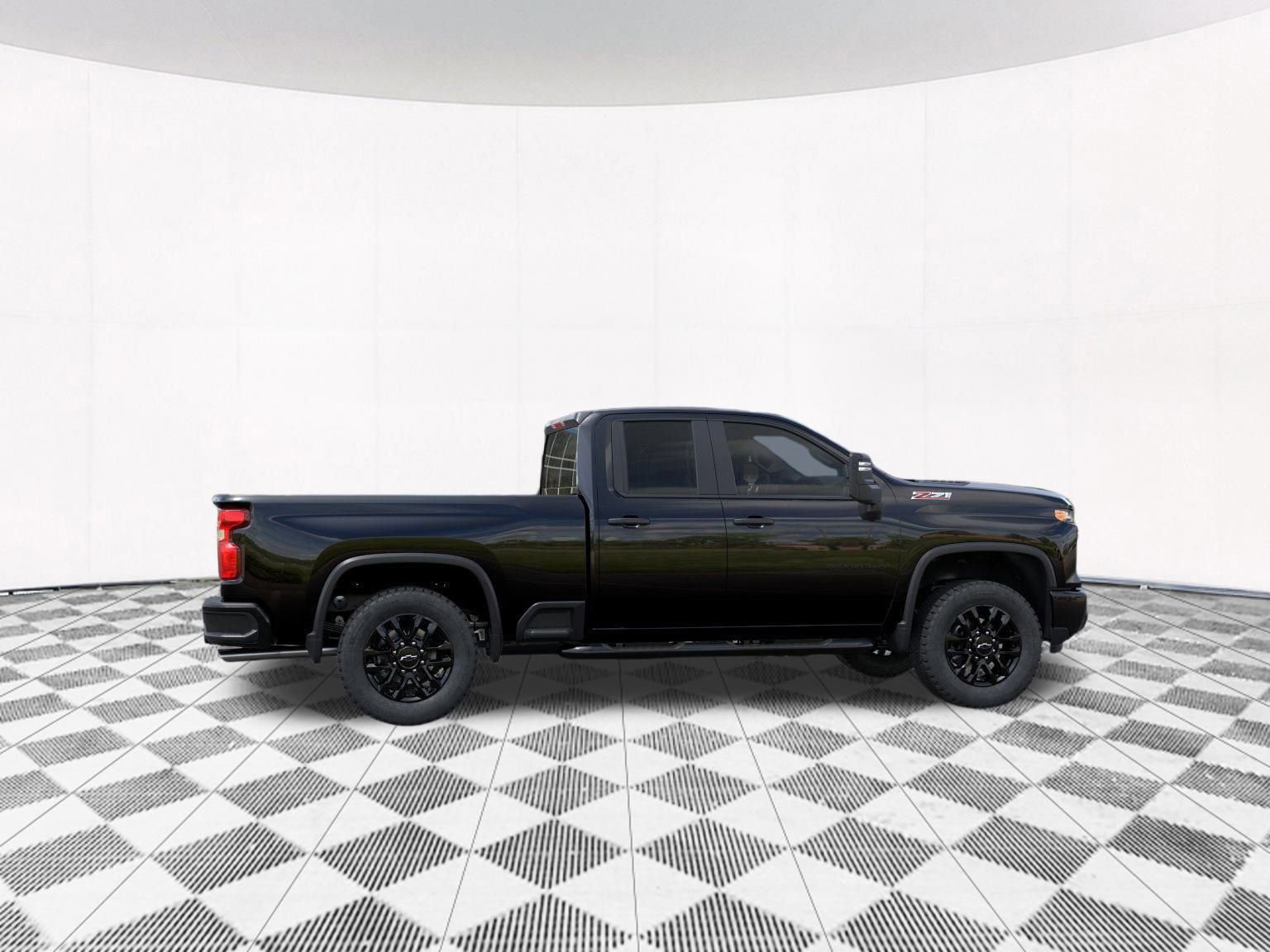 2026 Chevrolet Silverado 2500HD Custom photo 5