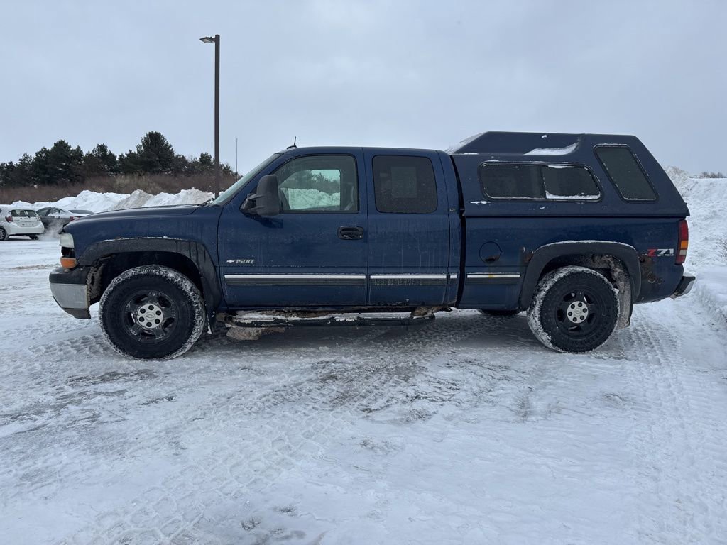 Used 2002 Chevrolet Silverado 1500 LT with VIN 1GCEK19T92Z300864 for sale in Traverse City, MI