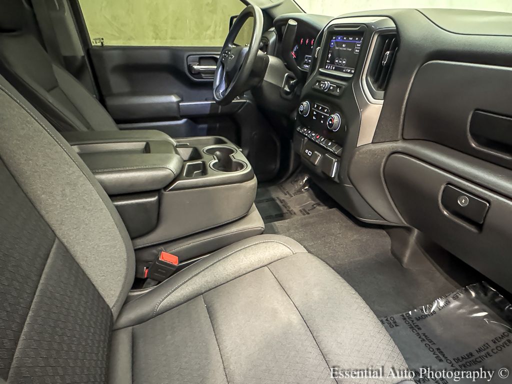 2024 CHEVROLET SILVERADO - Image 25