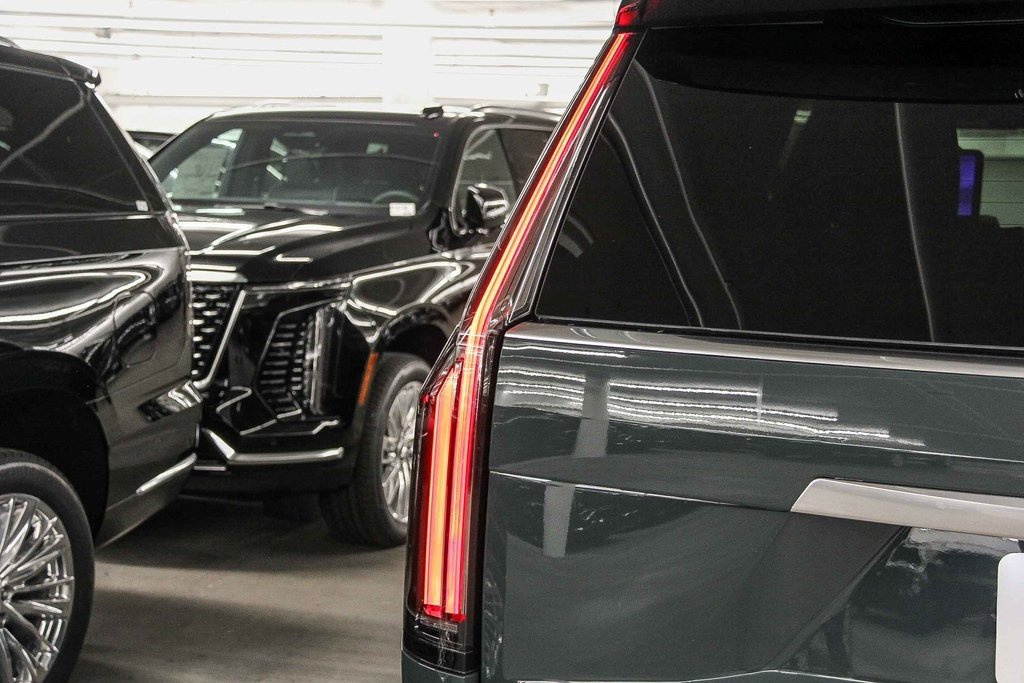 2026 Cadillac Escalade ESV Luxury photo 7