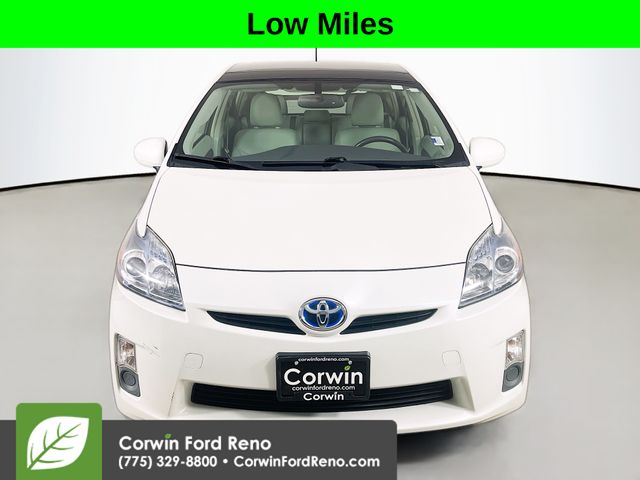 2010 Toyota Prius Four photo 2