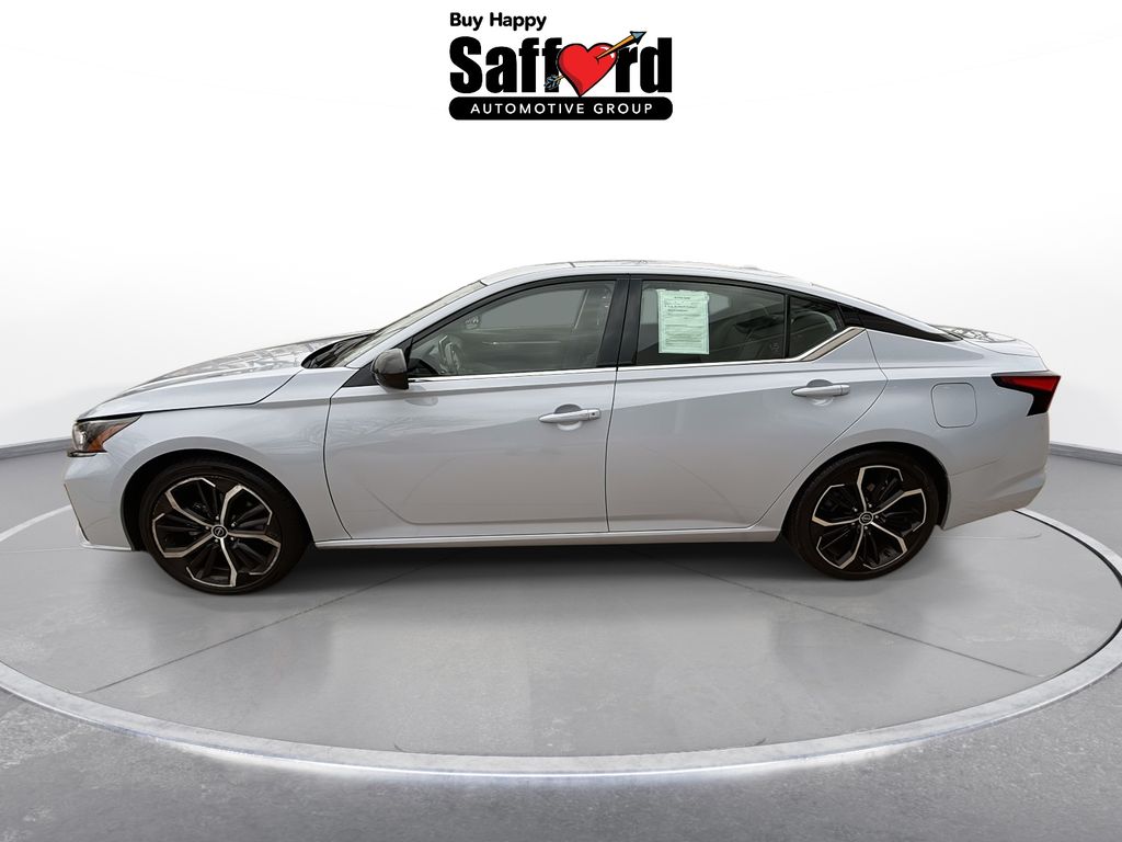 2024 Nissan Altima 2.5 SR photo 4