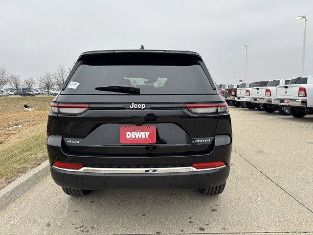 2025 Jeep Grand Cherokee Limited photo 5