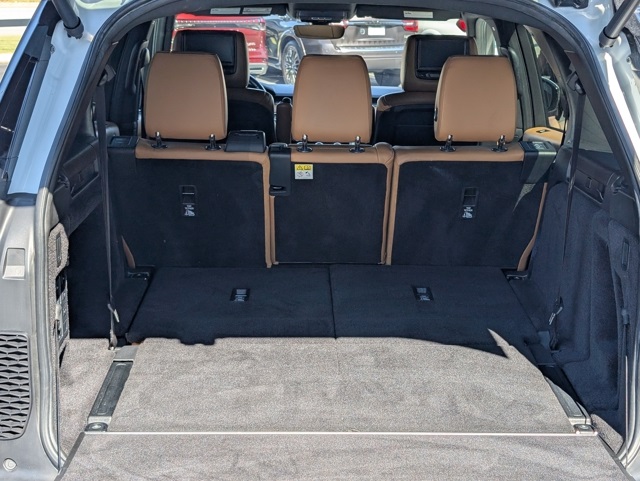 2017 Land Rover Discovery HSE Luxury photo 29