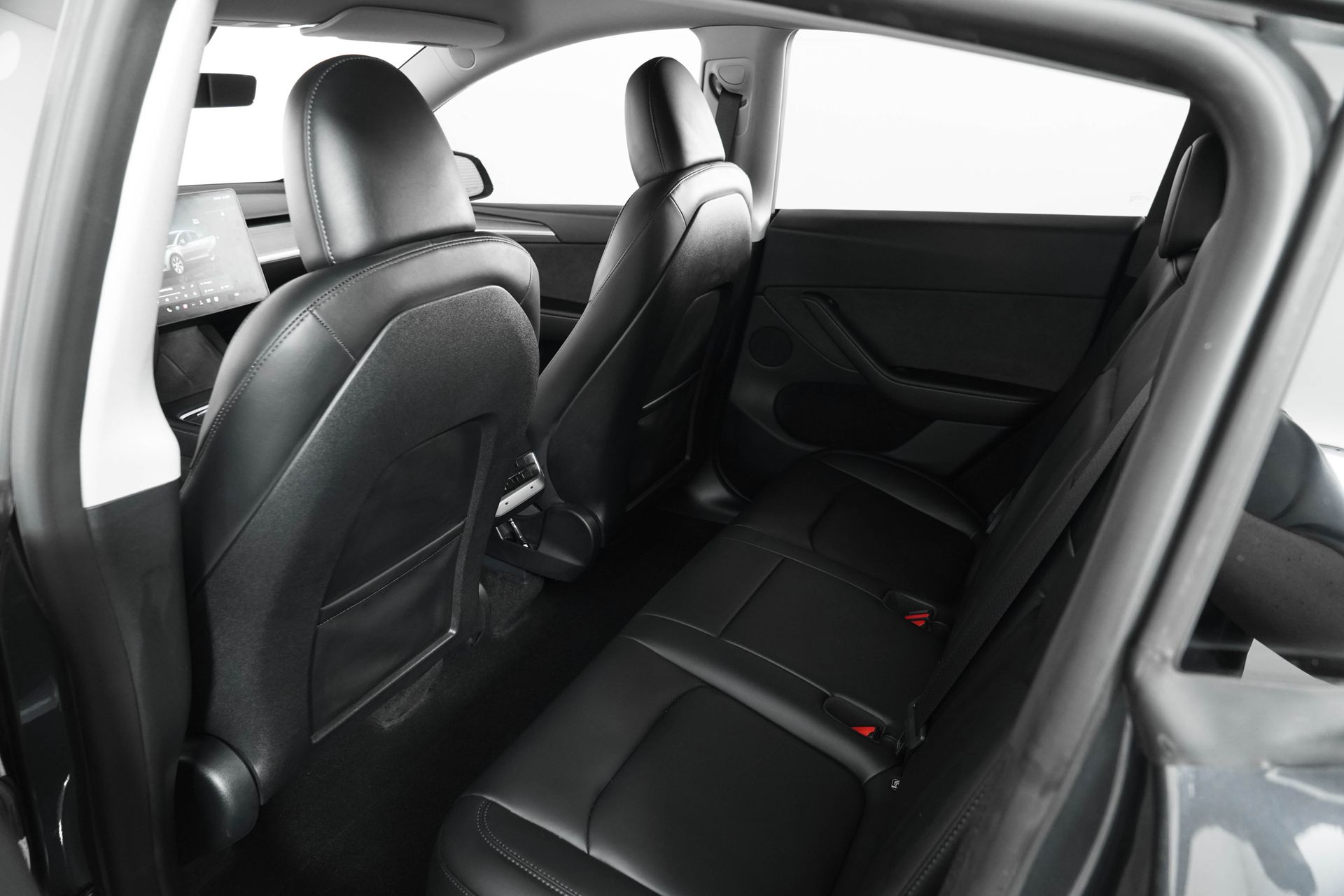 2024 Tesla Model Y Long Range photo 14