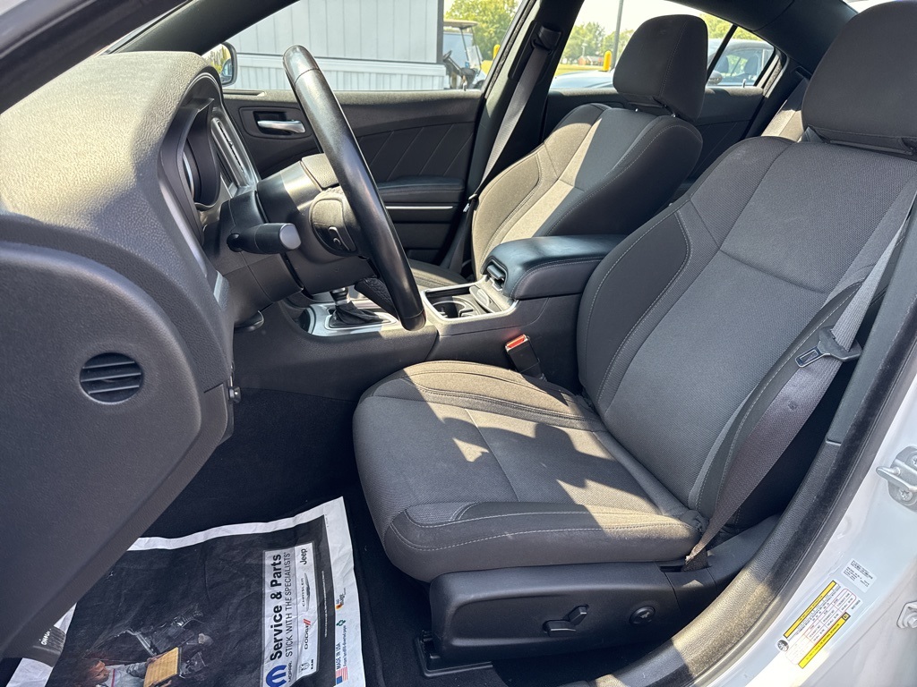 2022 Dodge Charger SXT photo 17