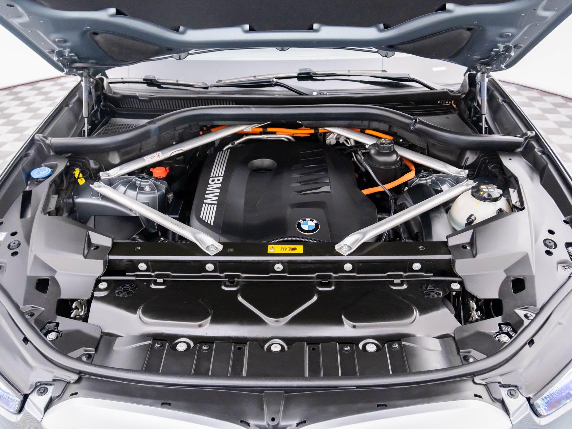 Certified Used 2024 Skyscraper Grey Metallic BMW xDrive50e image 27