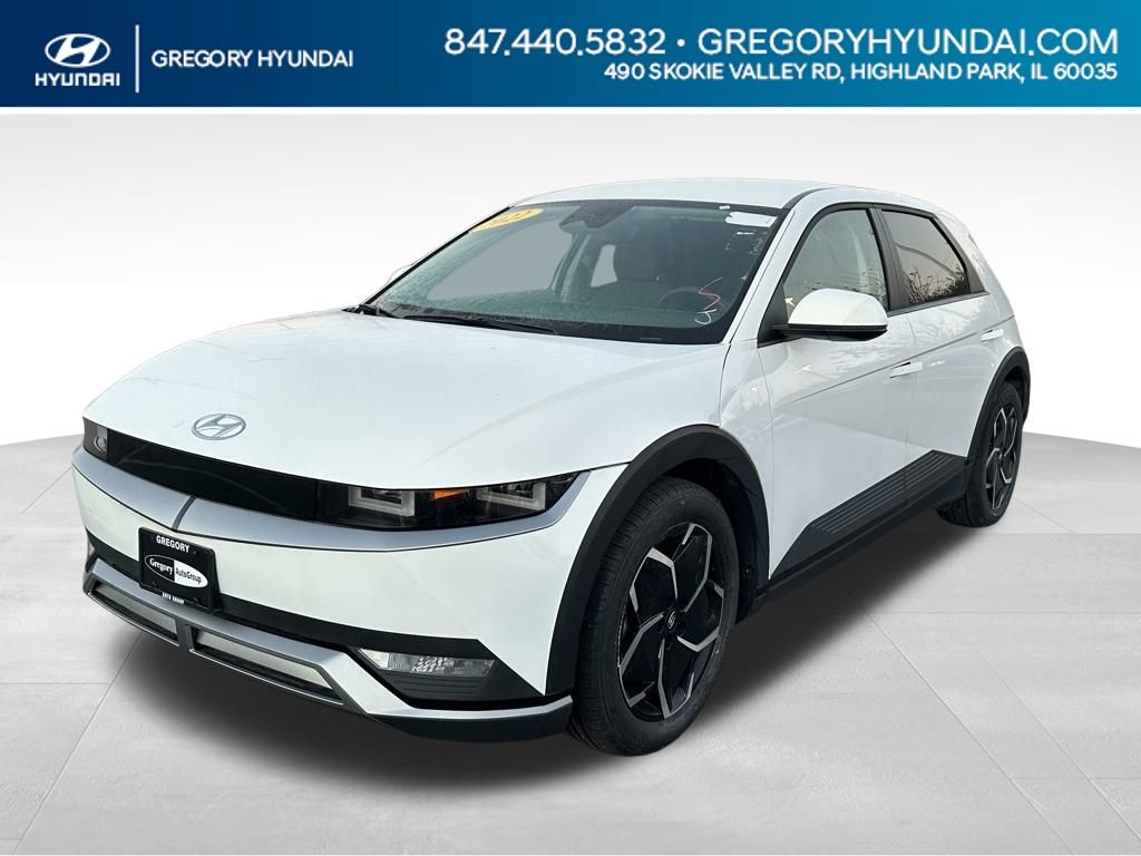 2022 Hyundai IONIQ 5 SE's photo