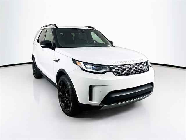 2025 Land Rover Discovery S photo 3