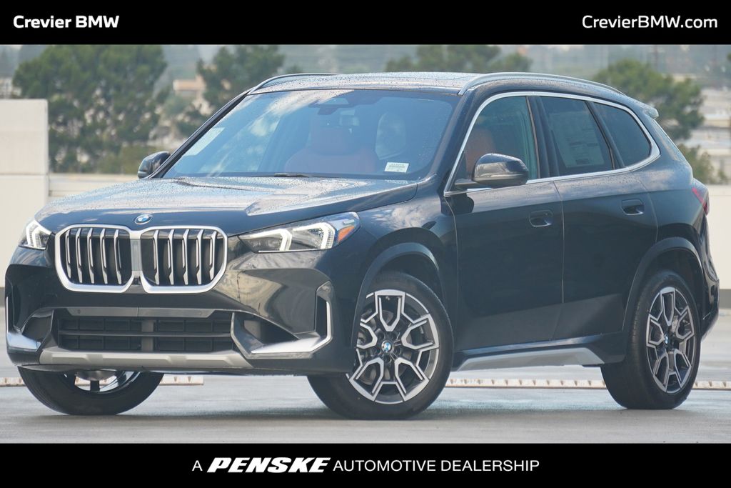 2026 BMW X1 28i's photo