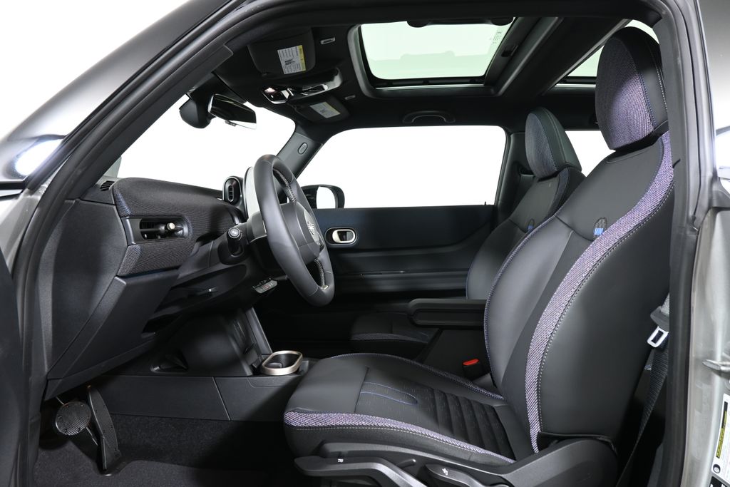 2026 Mini Cooper 2 Door Hardtop Signature photo 2