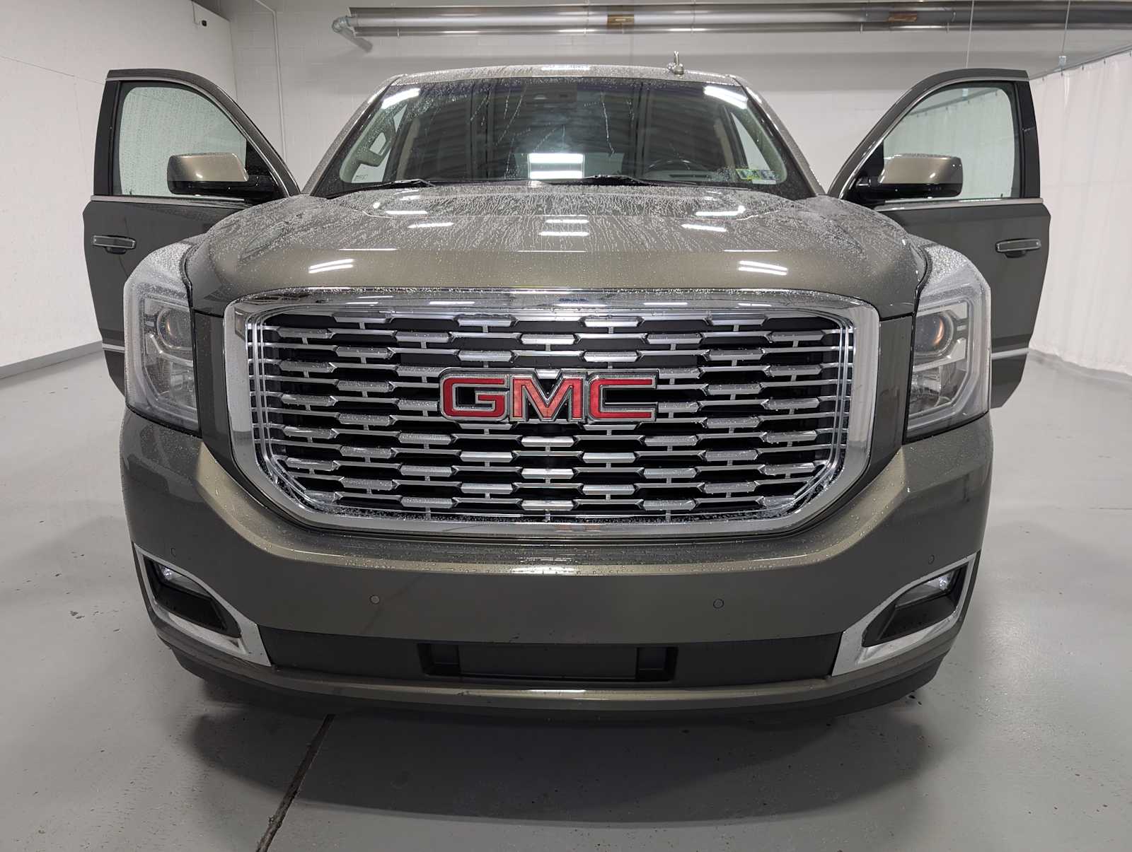 2018 Gmc Yukon Denali photo 14