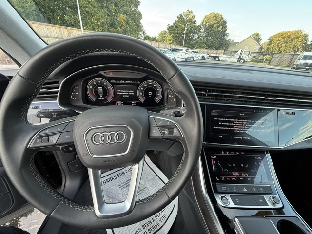 2023 Audi Q8 55 Premium Plus photo 10