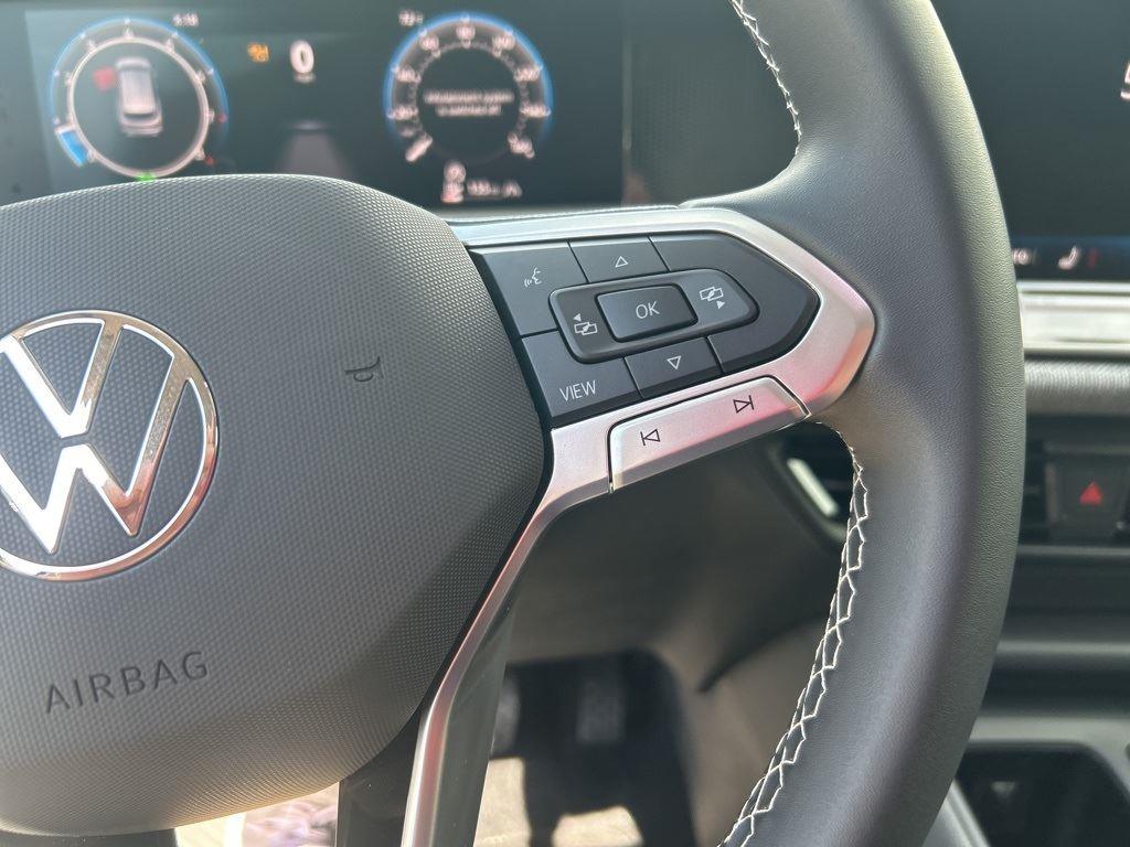 2025 Volkswagen Tiguan S photo 12