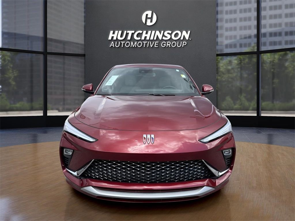 2024 Buick Envista Avenir photo 2
