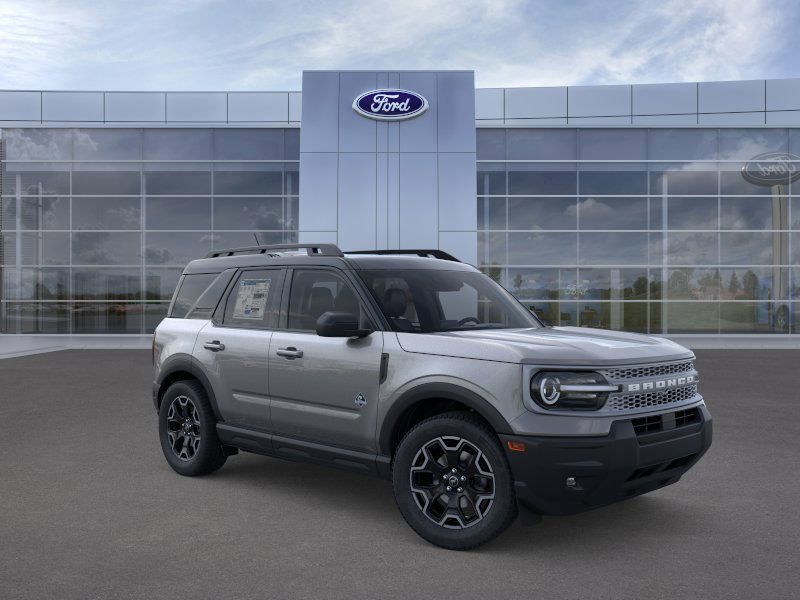 2025 Ford Bronco Sport Outer Banks photo 4