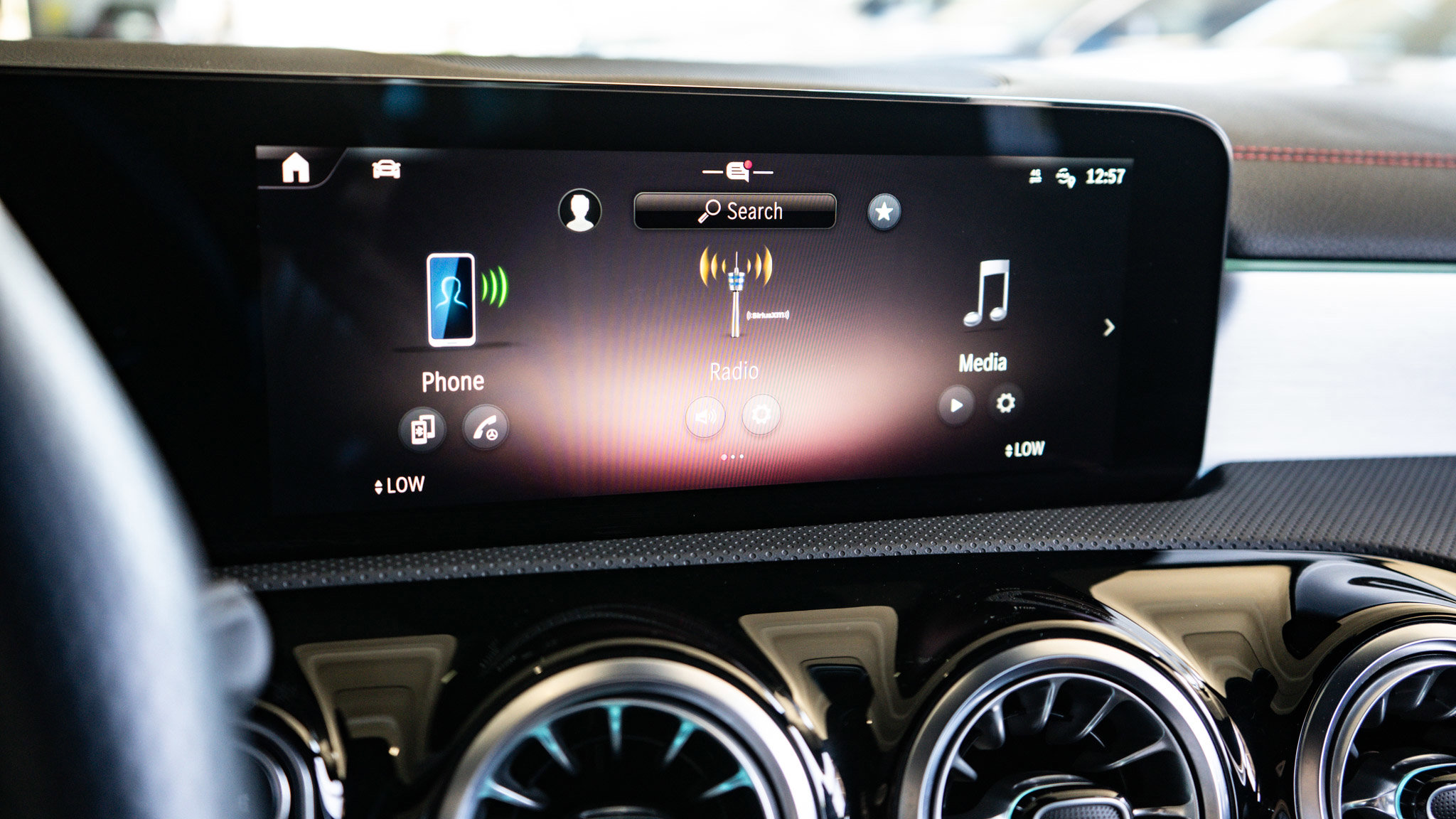 2025 Mercedes Benz CLA 250 photo 18