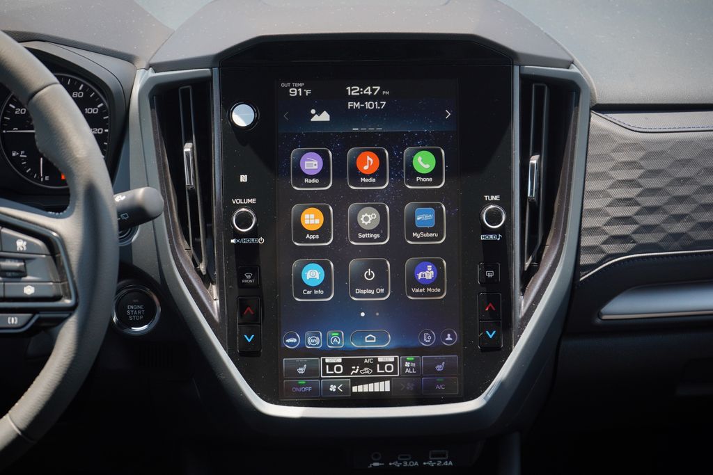 2025 Subaru Forester Premium photo 9