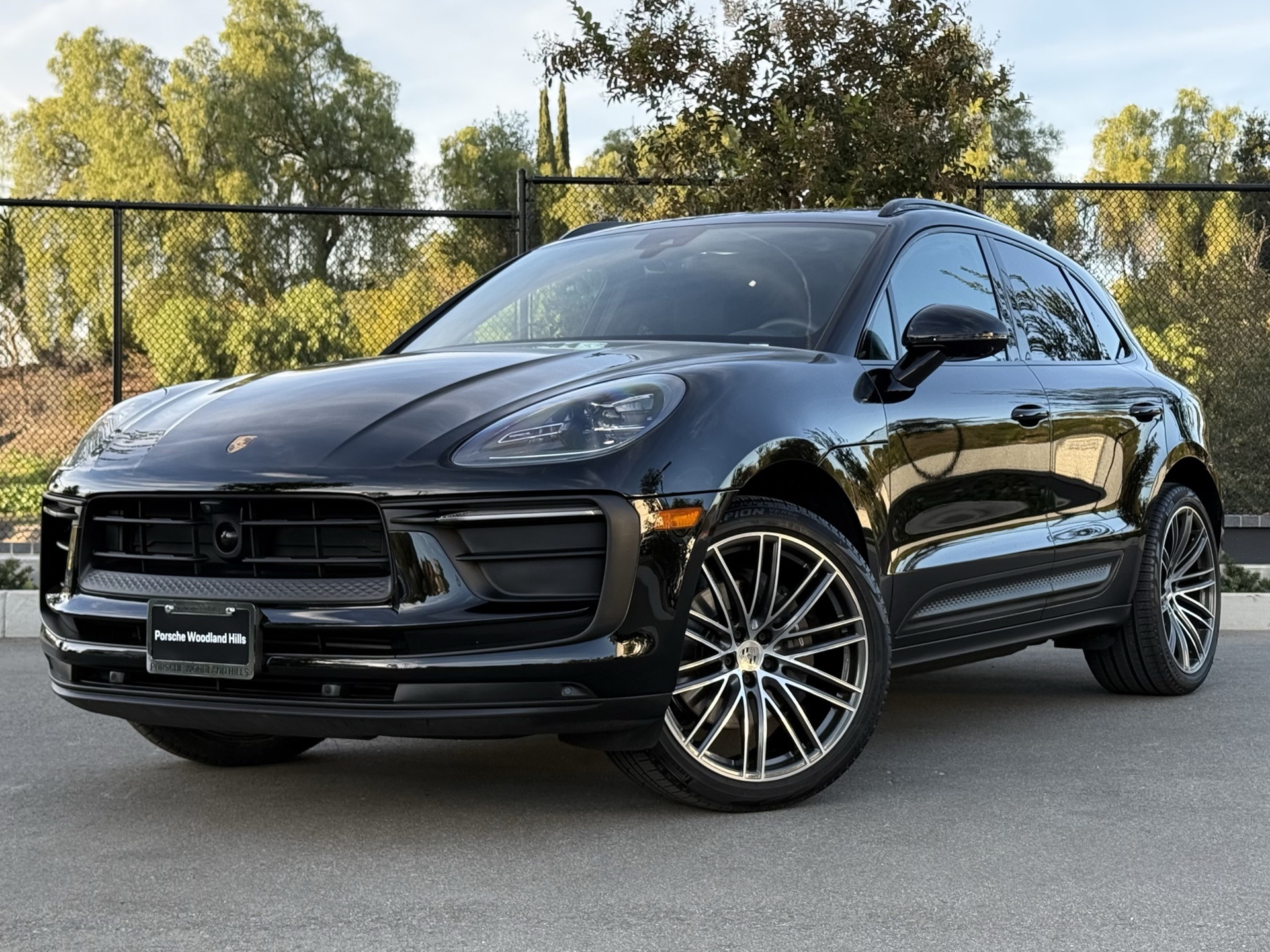2024 Porsche Macan Base's photo