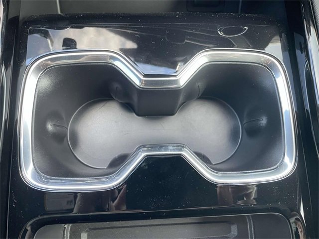 2025 Chevrolet Silverado EV LT photo 18