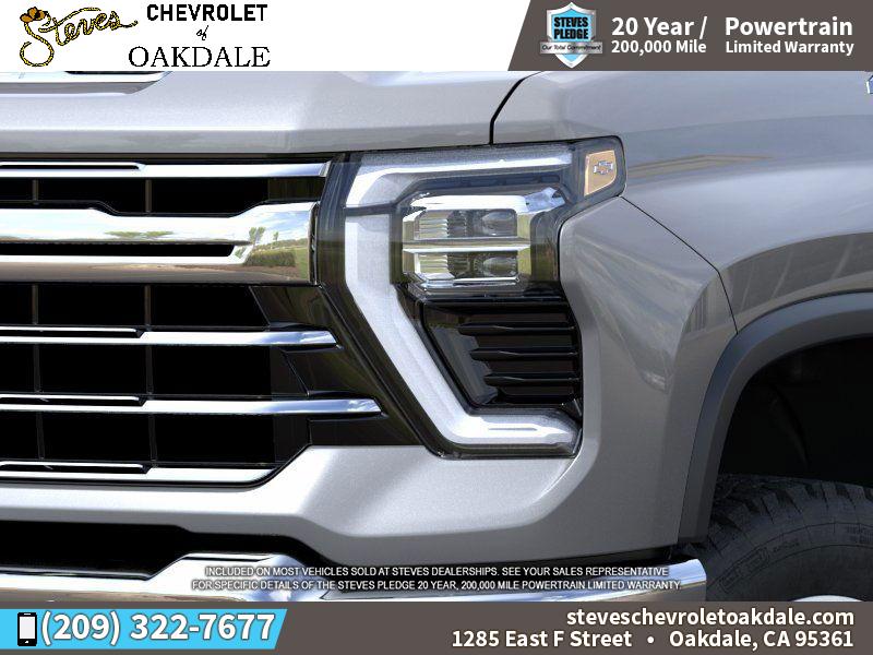 2026 Chevrolet Silverado 2500HD LTZ photo 10