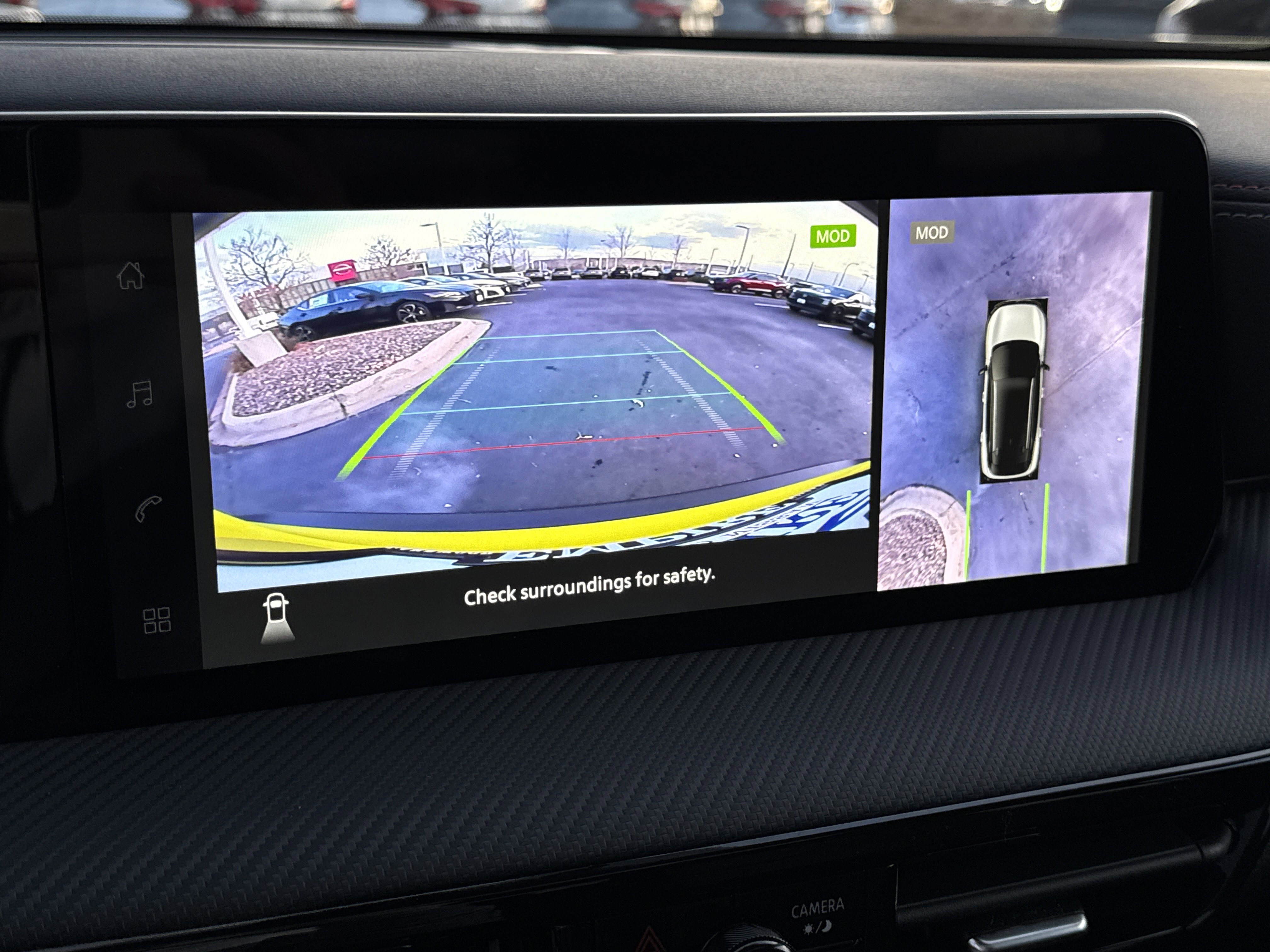 2026 Nissan Kicks SR photo 4