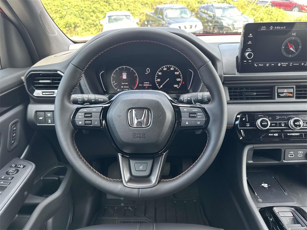 2025 Honda Pilot TrailSport photo 9