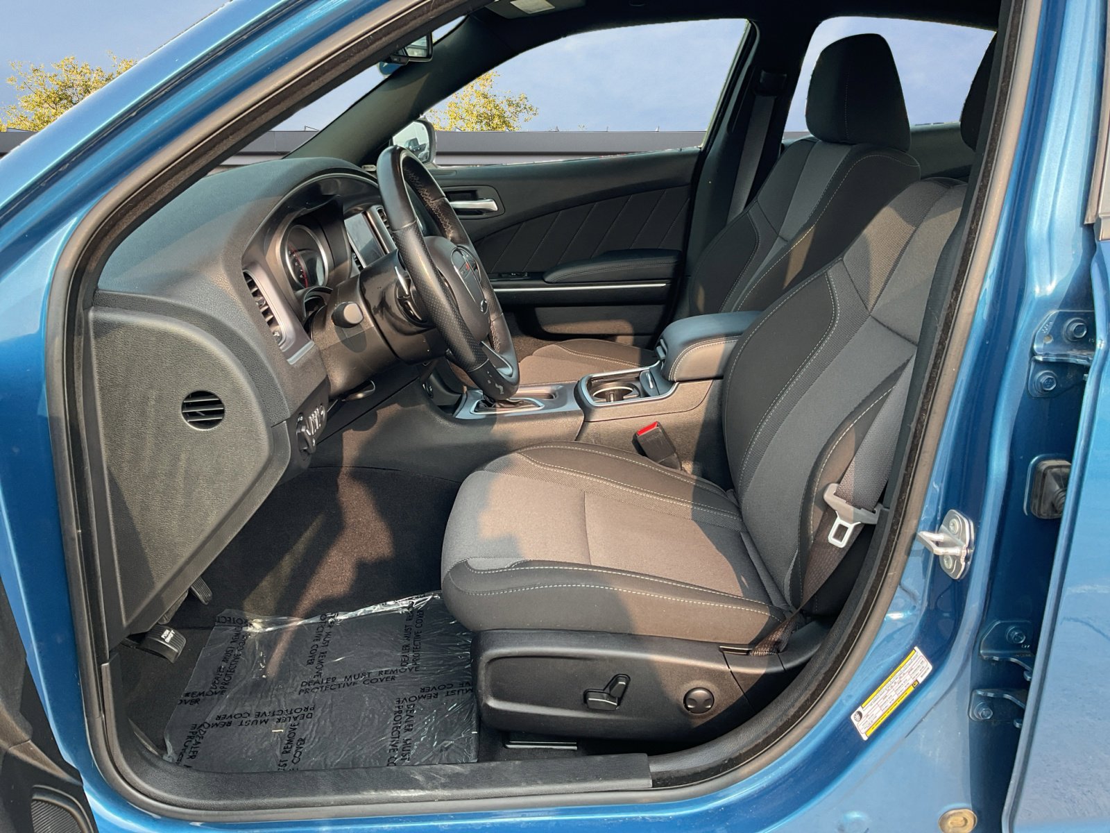 2022 Dodge Charger SXT photo 2