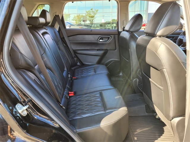 2022 Nissan Rogue Platinum photo 15