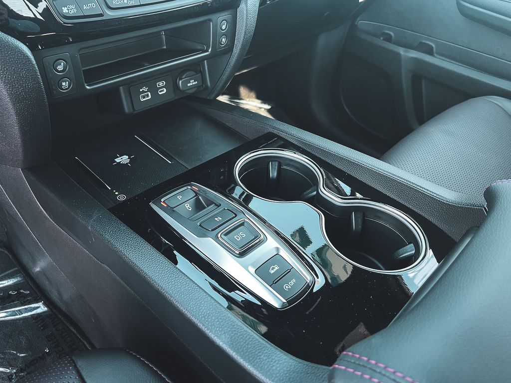 2025 Honda Ridgeline Black Edition photo 18