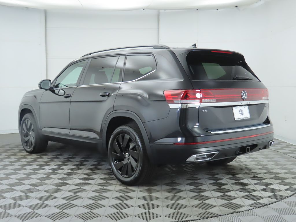 2026 Volkswagen Atlas SE Technology photo 7